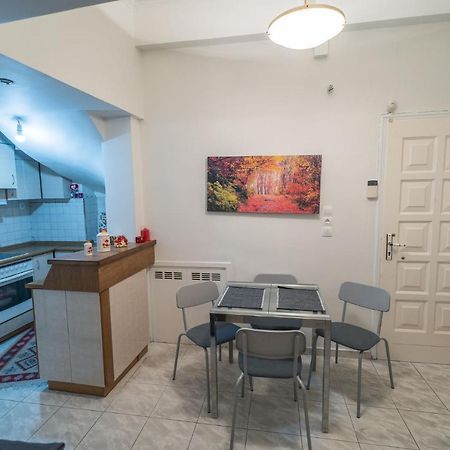 Marina Apartment Пирей Экстерьер фото
