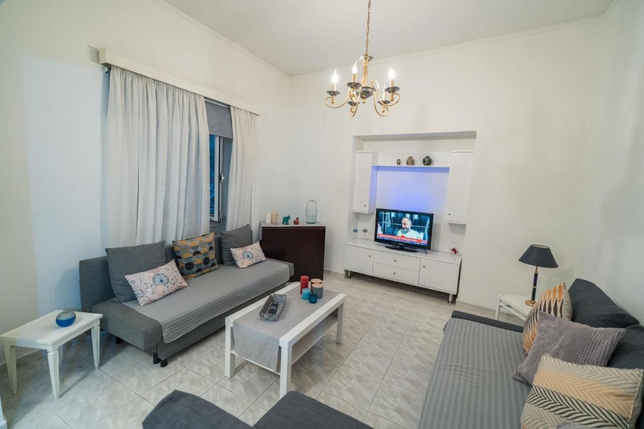 Marina Apartment Пирей Экстерьер фото