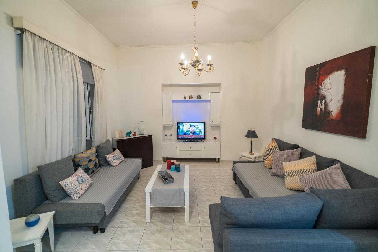 Marina Apartment Пирей Экстерьер фото