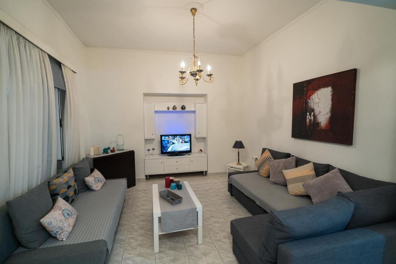Marina Apartment Пирей Экстерьер фото