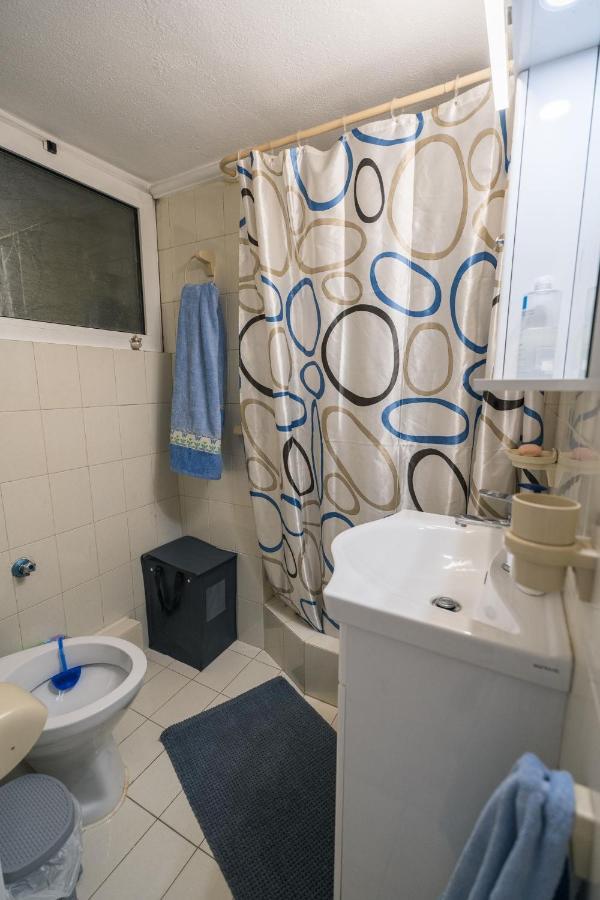 Marina Apartment Пирей Экстерьер фото